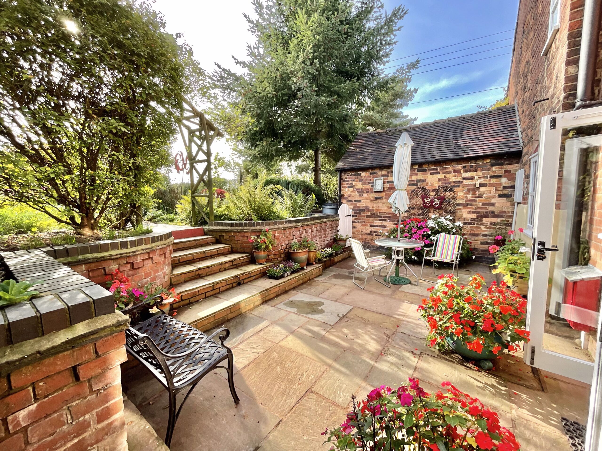 London Road, Knighton, Market Drayton James Du Pavey