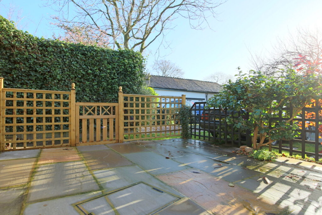 The Square, Woore, CW3