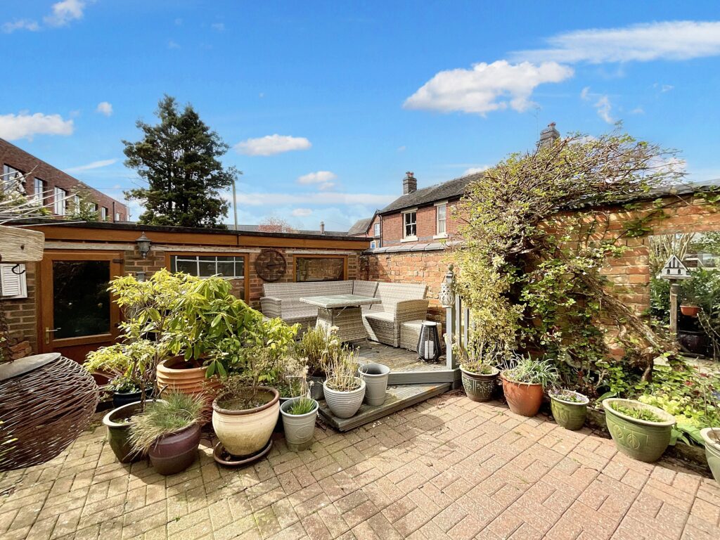 Station Road, Stone, ST15