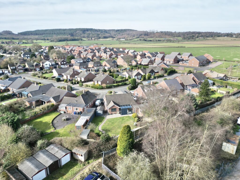 Hillview Crescent, Baldwins Gate, ST5