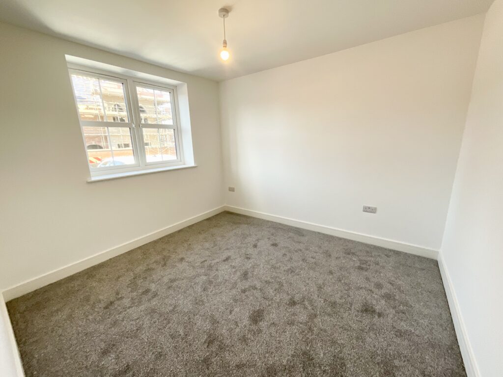 The Avenue, Stone, ST15