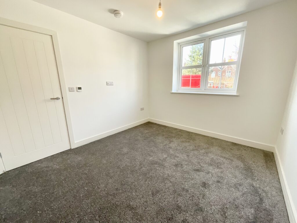 The Avenue, Stone, ST15