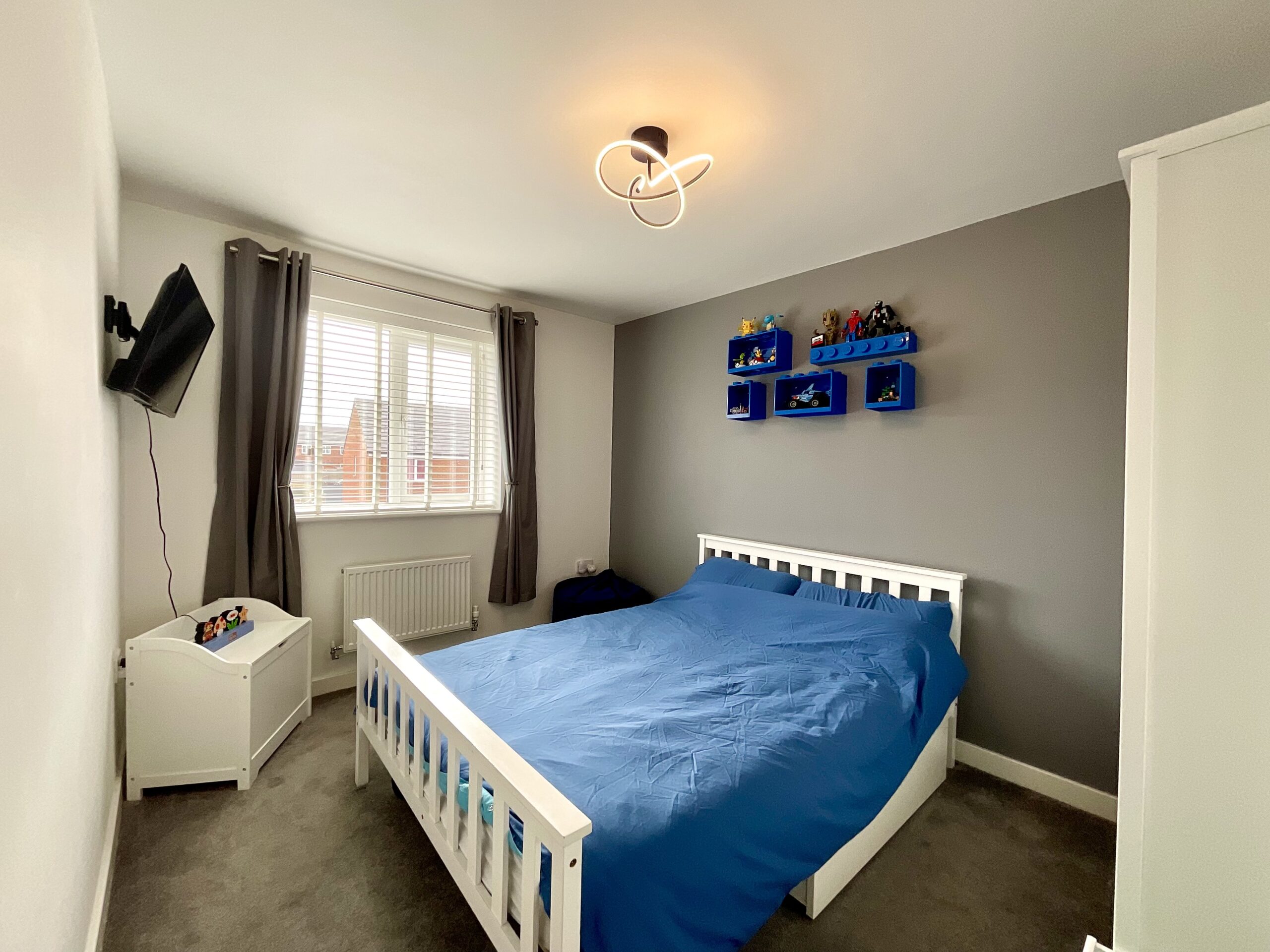 Deans Lane, Newcastle, ST5 James Du Pavey