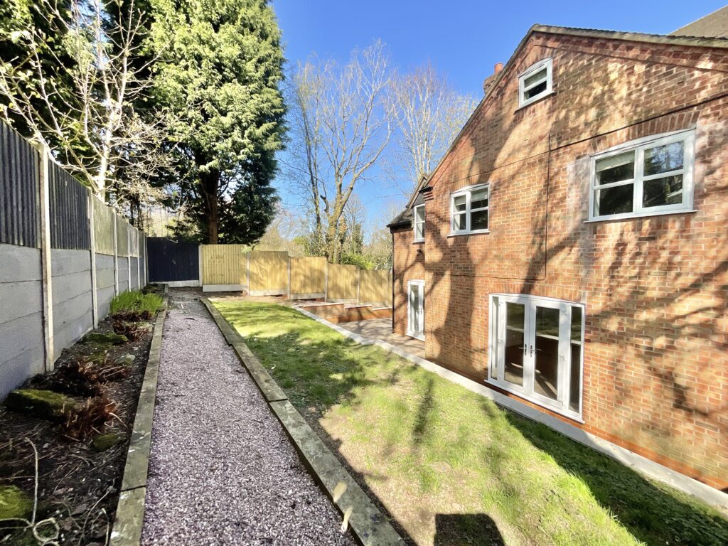 Lea Lane, Madeley, CW3
