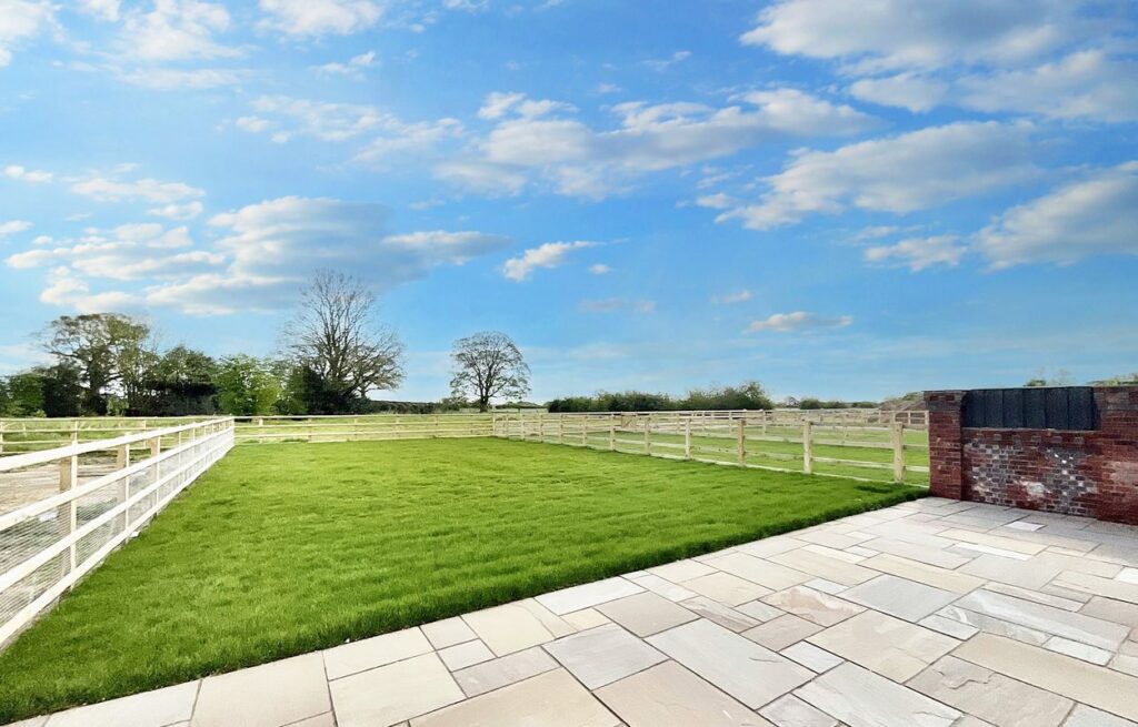 Wrenbury Road, Aston, CW5