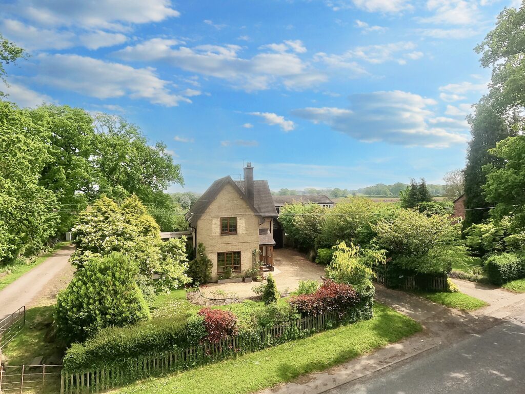London Road, Stapeley, CW5
