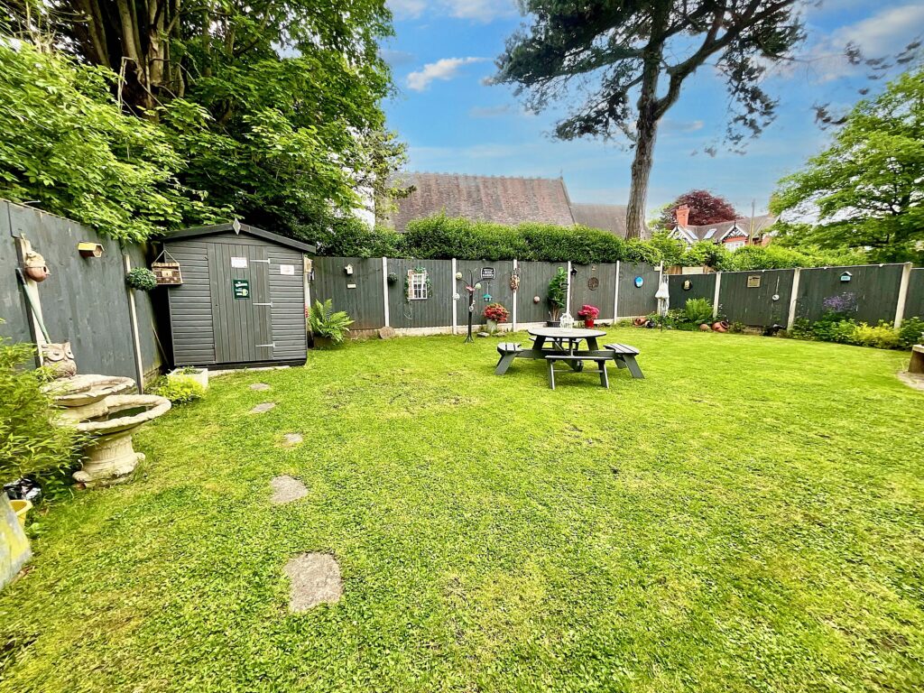 St. Peters Lane, Blythe Bridge, ST11
