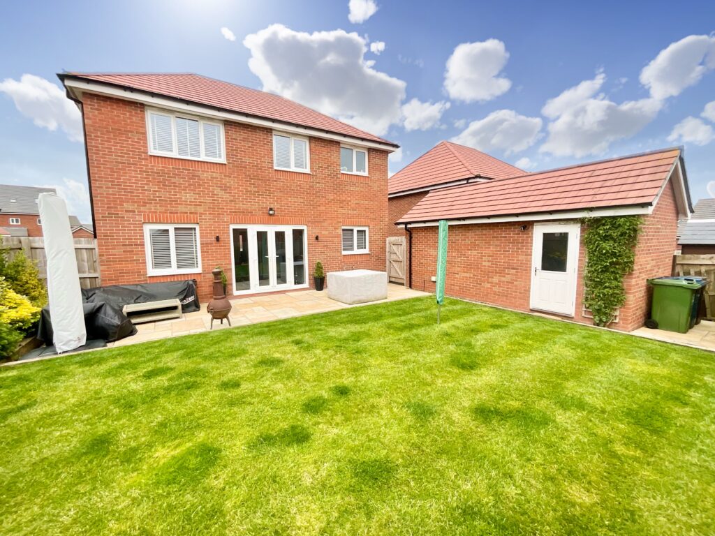 Bott Lane, Stone, ST15
