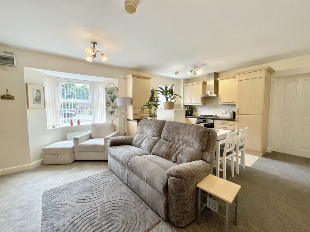 The Crossings, Stone, ST15