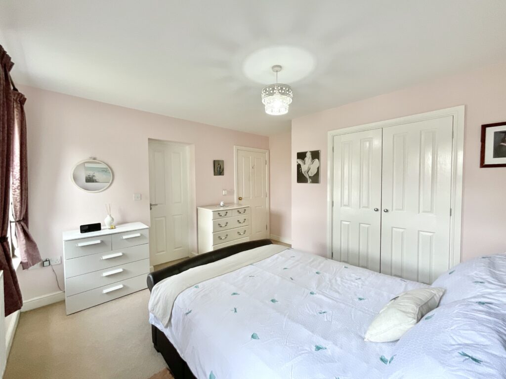 The Crossings, Stone, ST15