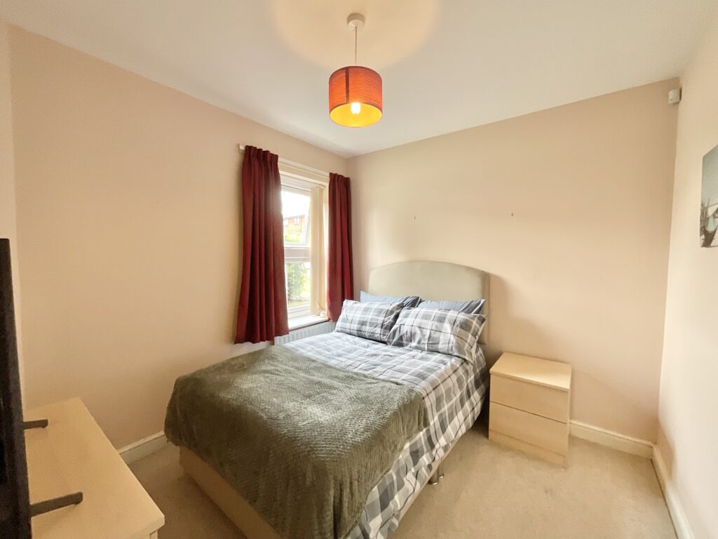 The Crossings, Stone, ST15