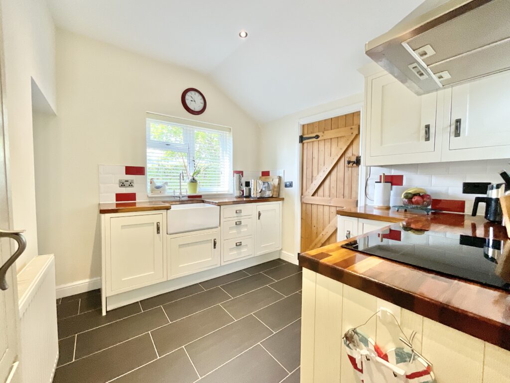 Holly Lane, Haughton, ST18