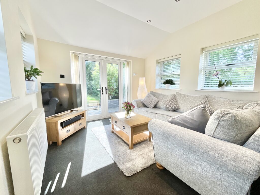 Holly Lane, Haughton, ST18