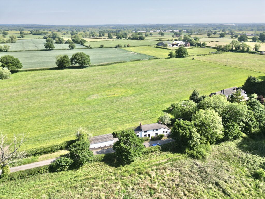 Holly Lane, Haughton, ST18