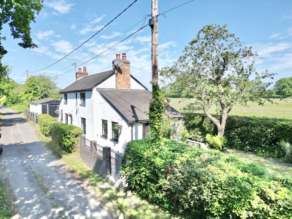 Holly Lane, Haughton, ST18