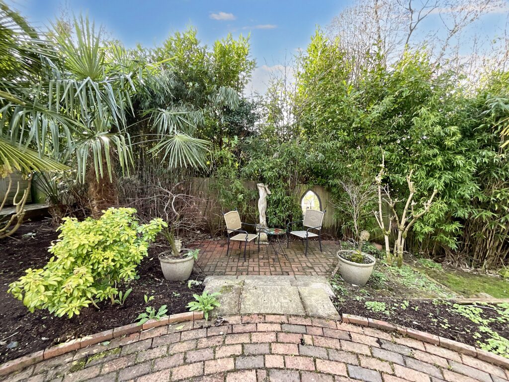 Moat Lane, Woore, CW3