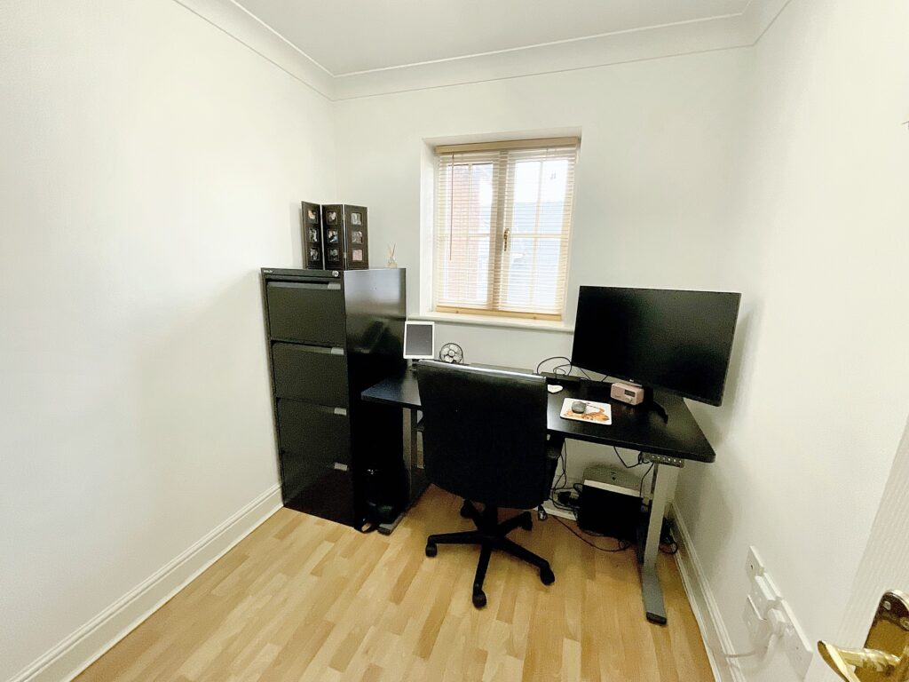 Wychwood Park, Weston, CW2