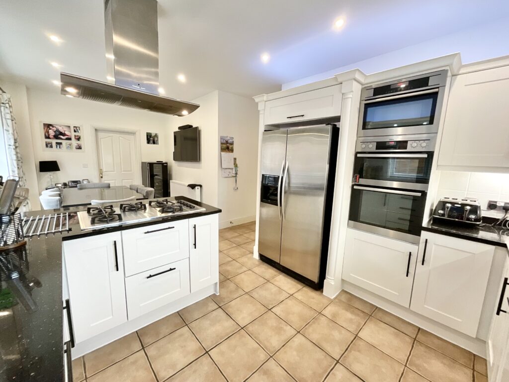 Wychwood Park, Weston, CW2