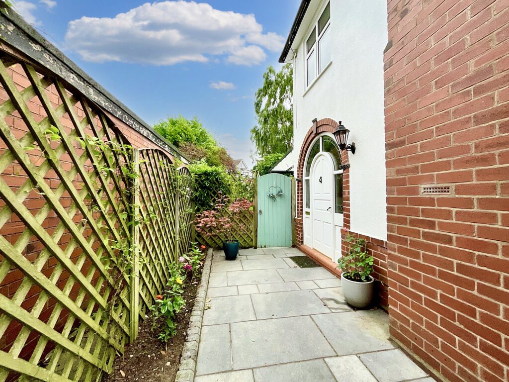 Beresford Crescent, Newcastle, ST5