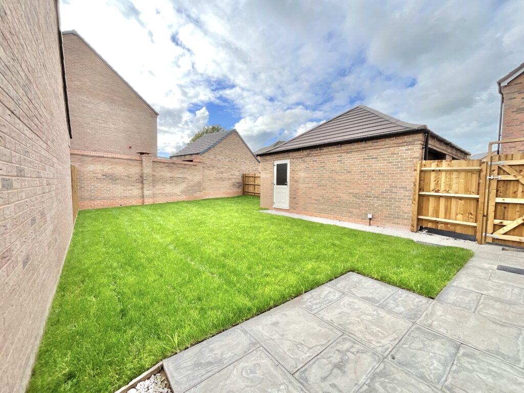 Castle Meadows, Castle Street, ST21