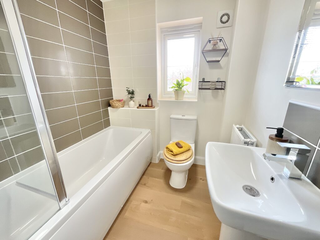 Dorney Close, Yarnfield, ST15