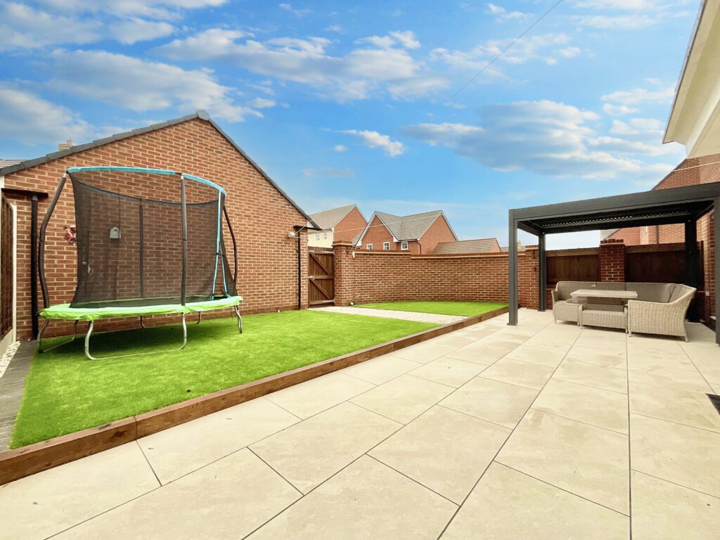 Hazel Way, Edleston, CW5