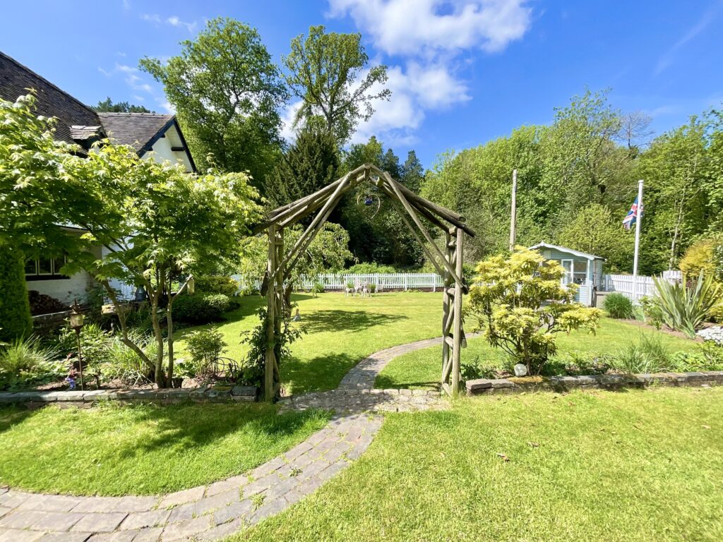 Chase Lane, Tittensor, ST12