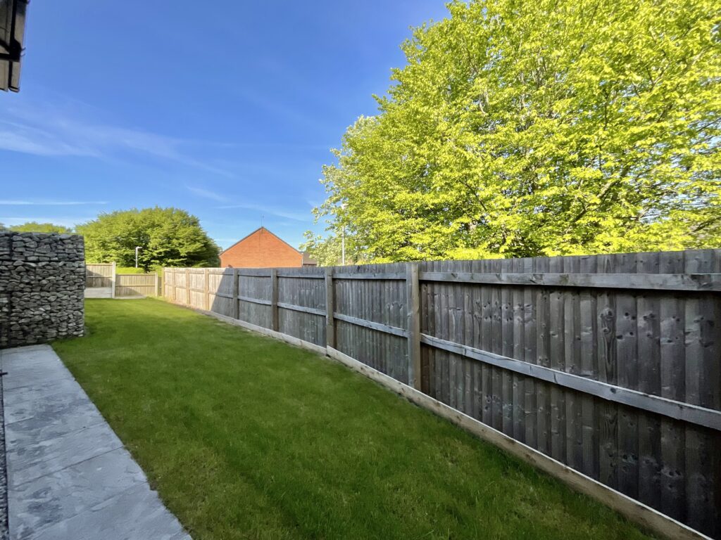 Tunnicliffe Close, Stoke-On-Trent, ST3