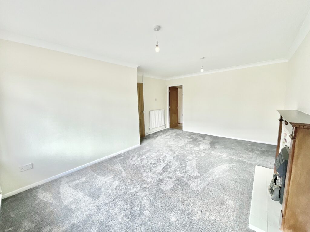 Peacehaven Grove, Stoke-On-Trent, ST4