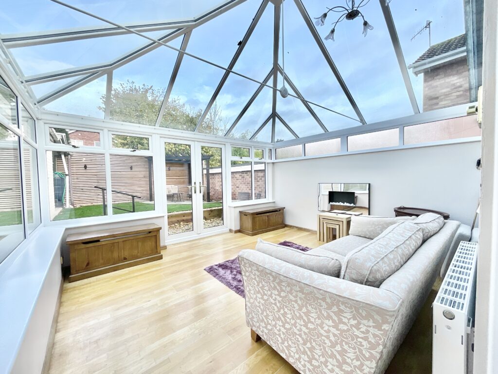 Peacehaven Grove, Stoke-On-Trent, ST4