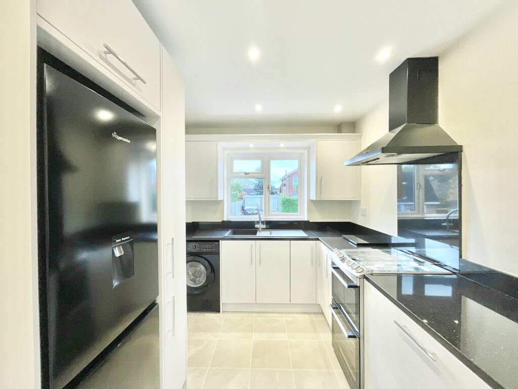 Peacehaven Grove, Stoke-On-Trent, ST4