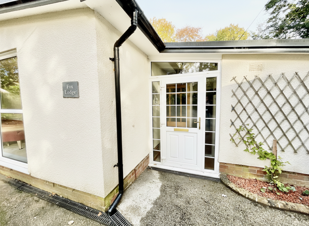 Rowan Lane, Ashley Heath, TF9