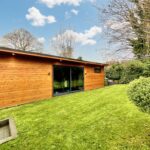 Mount Avenue, Stone, ST15