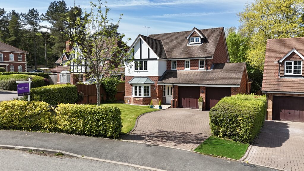 Franklin Drive, Blythe Bridge, ST11