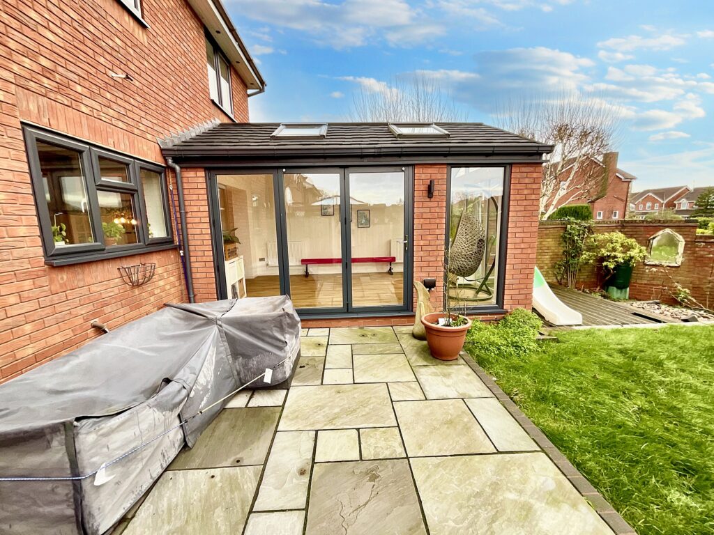 Ambleside Close, Stone, ST15