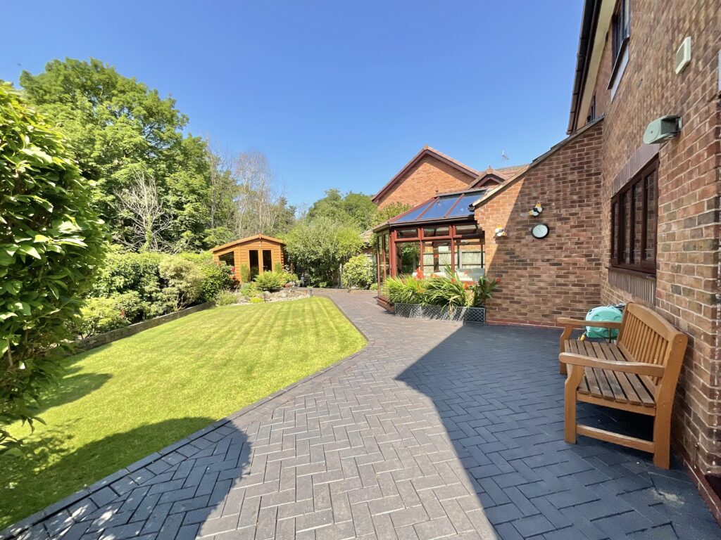 Renaissance Way, Crewe, CW1