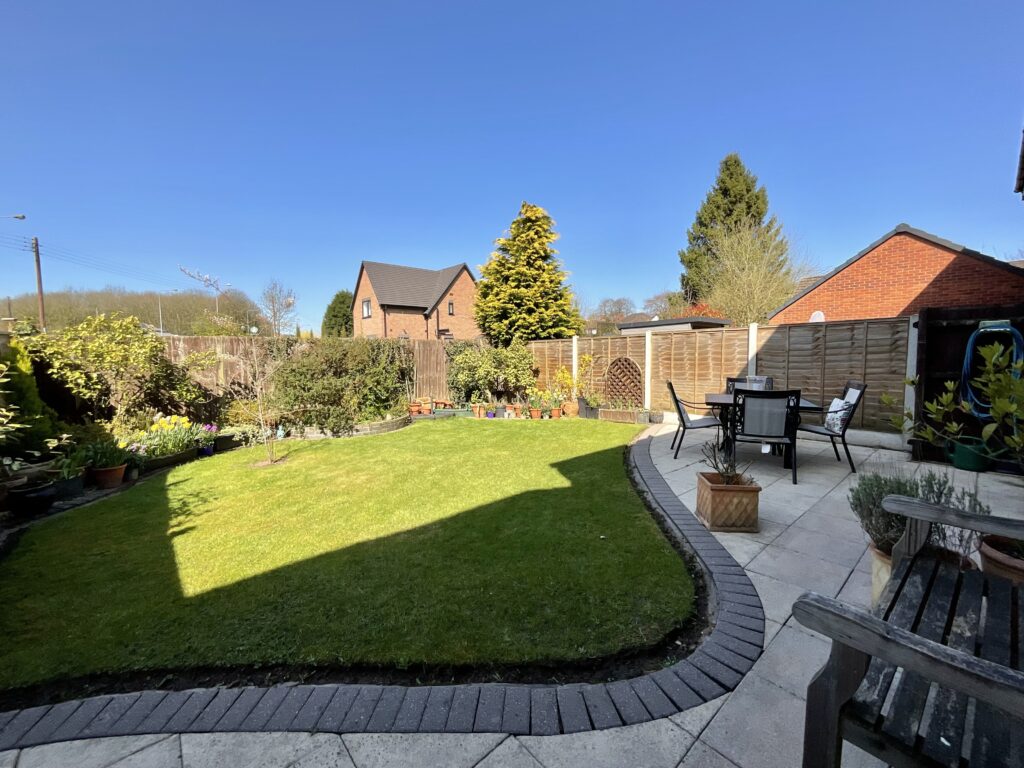 Candler Drive, Stone, ST15