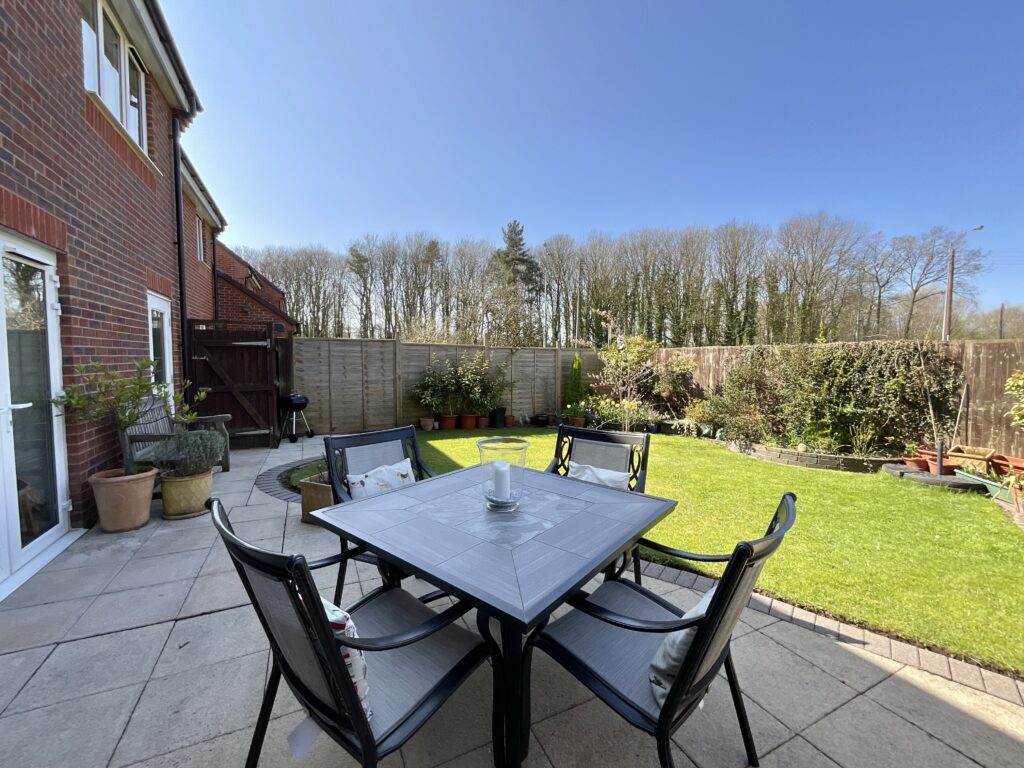 Candler Drive, Stone, ST15