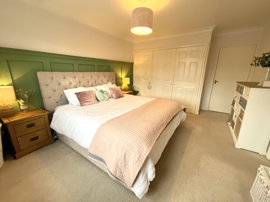 Ambleside Close, Stone, ST15