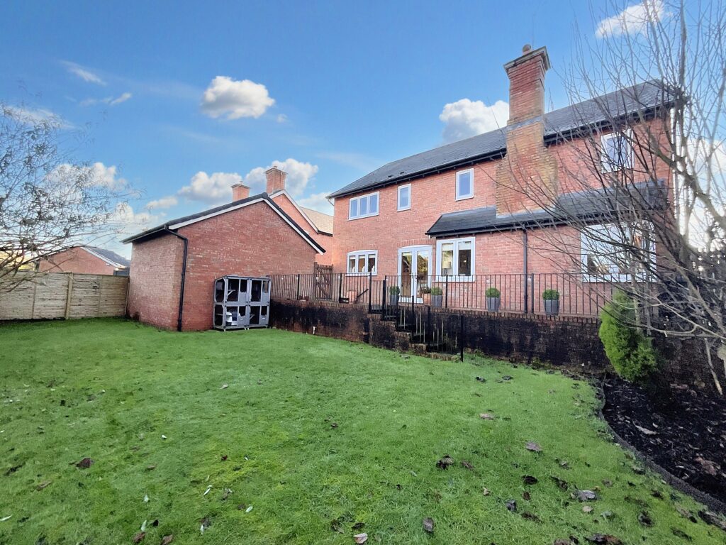 Chiltern Close, Weston, CW2