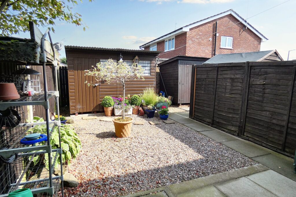 Ness Grove, Cheadle, ST10