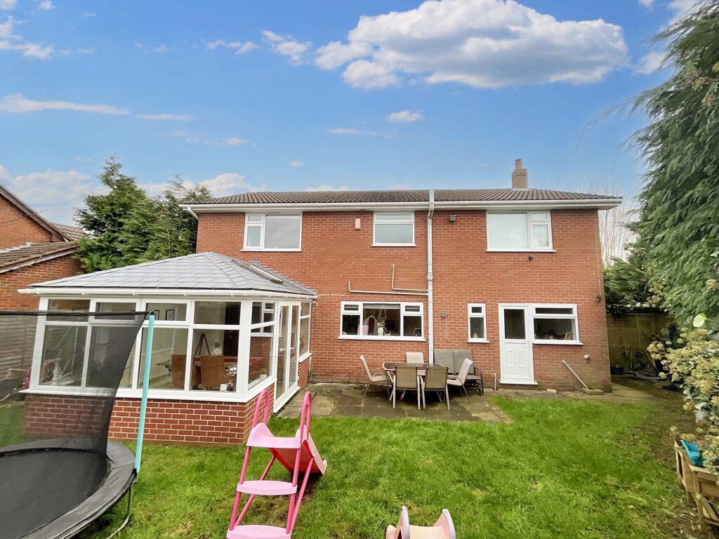 Blaizefield Close, Woore, CW3