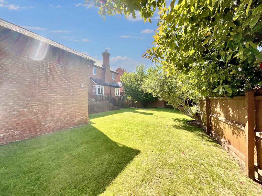 Chiltern Close, Weston, CW2