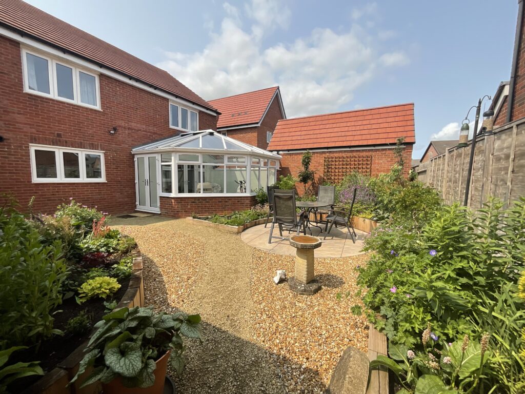 Sparrow Close, Edleston, CW5