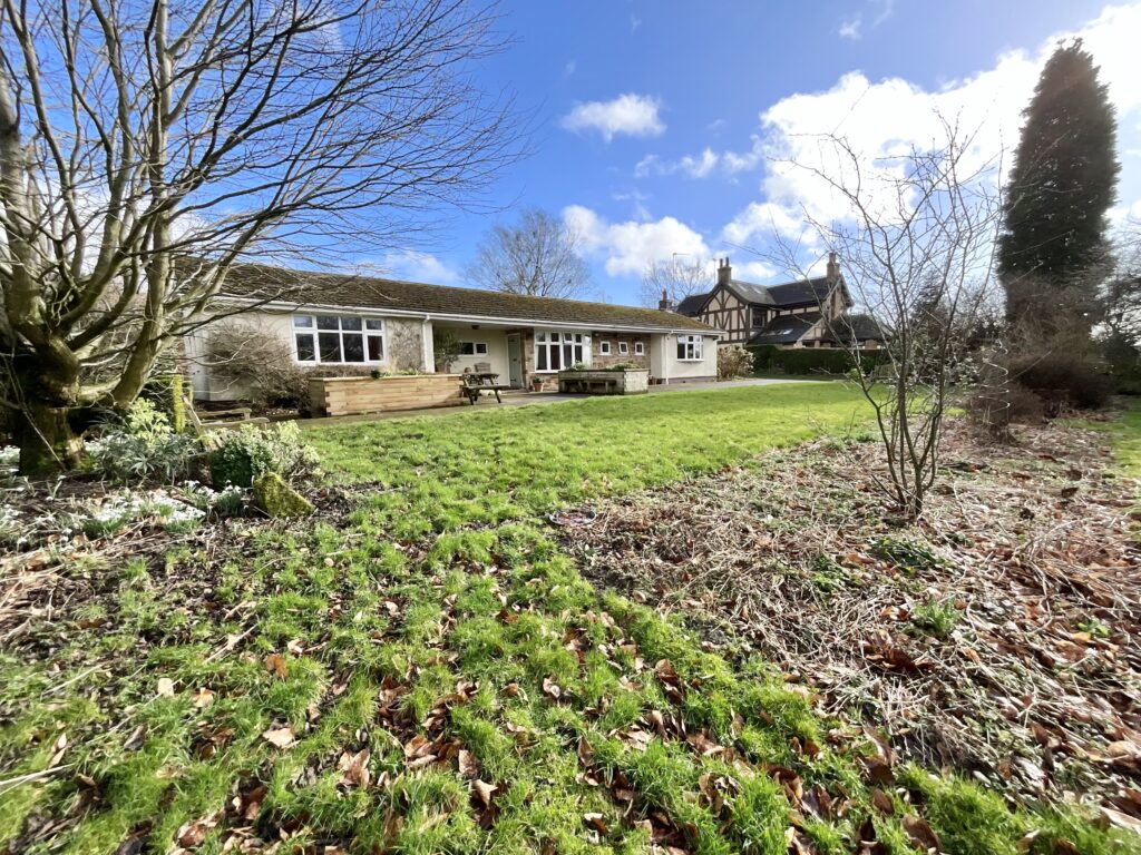 New Road, Dilhorne, ST10