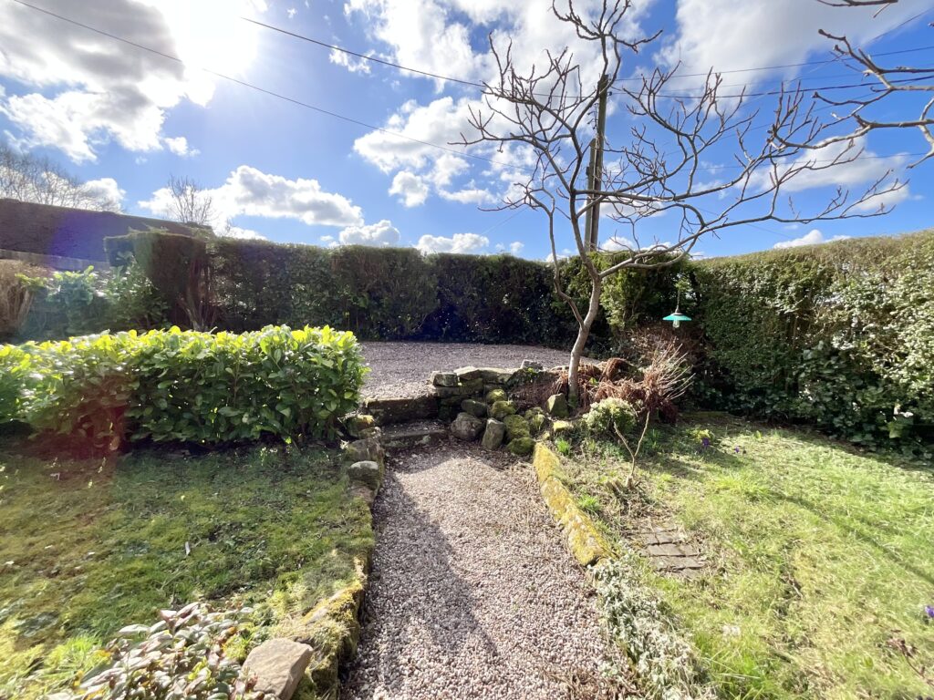 Lilac Cottage, 1 South View, Black Lane