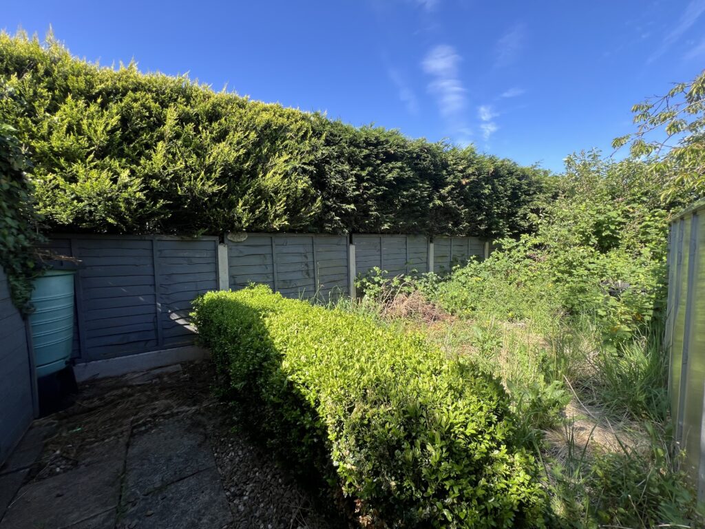 Longfield Avenue, Stone, ST15