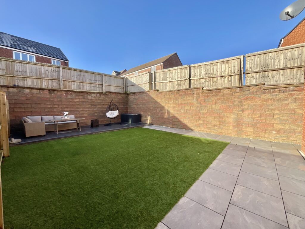 Nixon Lane, Stone, ST15