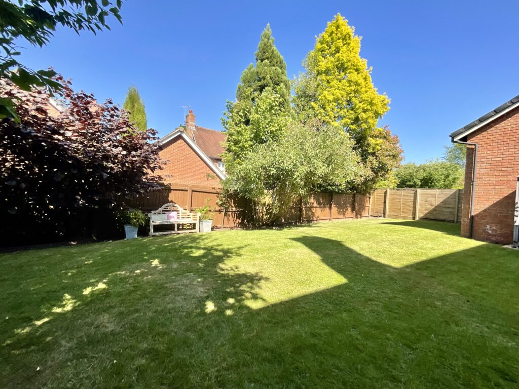 Chiltern Close, Weston, CW2