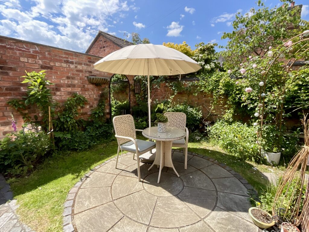 North Crofts, Nantwich, CW5